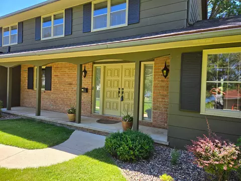 Exterior - 641 Botsford Ave, Albert Lea, MN 56007 photo 4 of 13