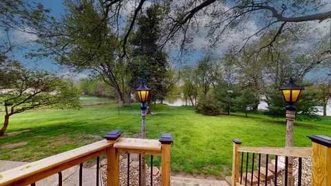 Exterior - 641 Botsford Ave, Albert Lea, MN 56007 photo 6 of 13