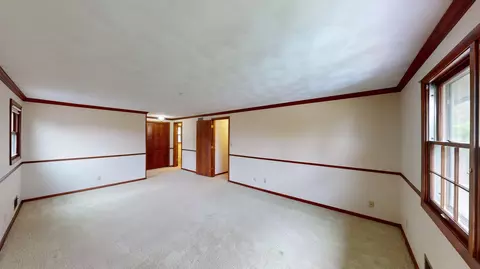 Living - 641 Botsford Ave, Albert Lea, MN 56007 photo 11 of 11
