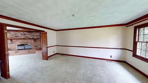 Living - 641 Botsford Ave, Albert Lea, MN 56007 photo 1 of 11