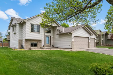 9030 Idaho Ave N, Brooklyn Park, MN 55445