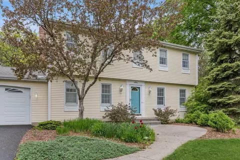 13632 Krestwood Dr, Burnsville, MN 55337