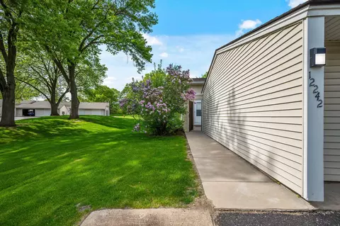 12242 Eagle St NW, Coon Rapids, MN 55448 photo 2