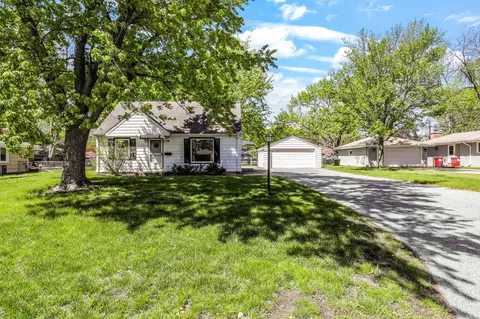 9540 4th Ave S, Bloomington, MN 55420