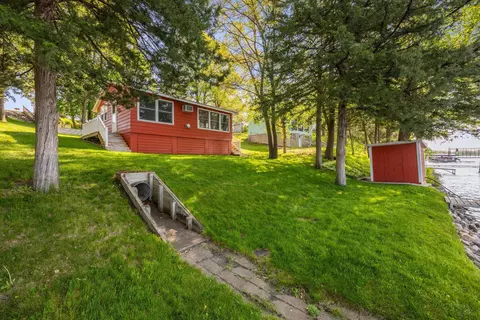 13331 80th St NW, Annandale, MN 55302