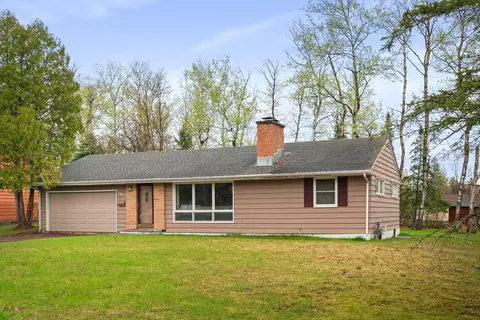 3802 Crescent View Ave, Duluth, MN 55804