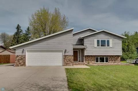 1807 26 12 Ave S, Fargo, ND 58103