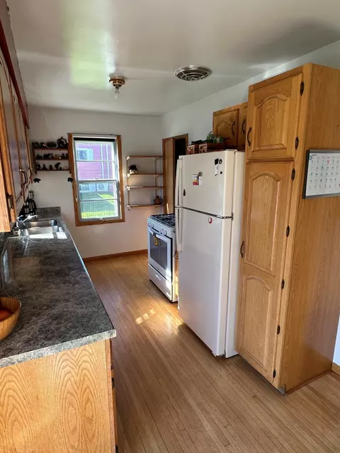 1512 E 3rd St, Superior, WI 54880 photo 5
