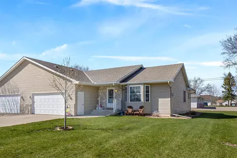 86 3rd Avenue Dr SW, Lester Prairie, MN 55354