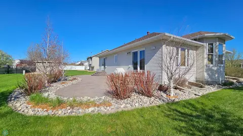 151 E 15th Ave E, West Fargo, ND 58078 photo 3
