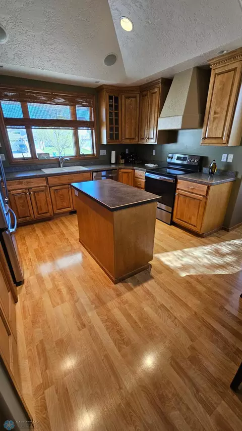 151 E 15th Ave E, West Fargo, ND 58078 photo 8