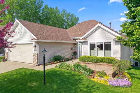 2200 Carter Ct, Northfield, MN 55057
