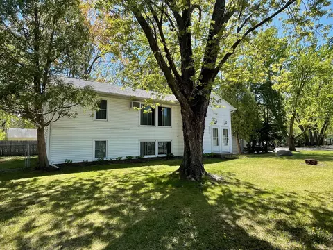 1732 Highway 96 E, White Bear Township, MN 55110