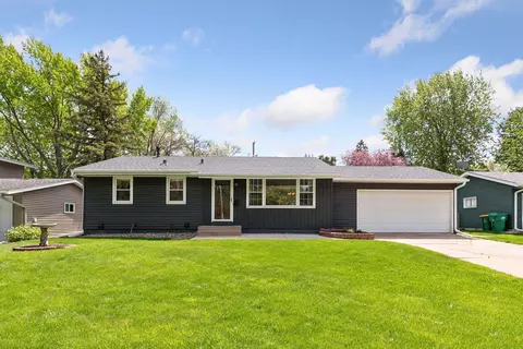 7925 33rd Pl N, Crystal, MN 55427