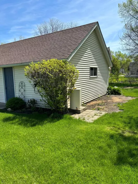 405 Mill St, Marshall, MN 56258 photo 7