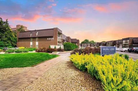 4820 Park Commons Dr #330, Saint Louis Park, MN 55416
