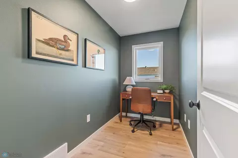 4752 Hampton Loop S, Moorhead, MN 56560 photo 34