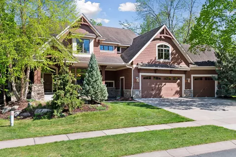 6448 Queensland Ln N, Maple Grove, MN 55311