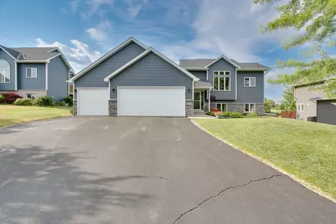 1020 Willow Creek Dr SE, Lonsdale, MN 55046