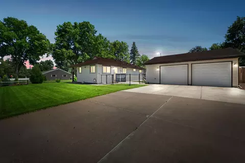 603 18th St W, Hastings, MN 55033
