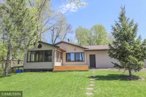 49668 Alpine Ave N, Stanchfield, MN 55080
