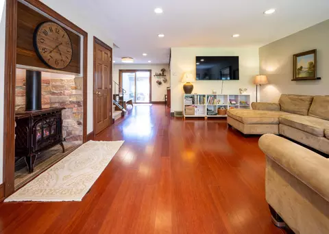 289 Windsor Ln, New Brighton, MN 55112