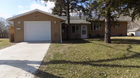 17837 Griswold Ave, Norcross, MN 56274
