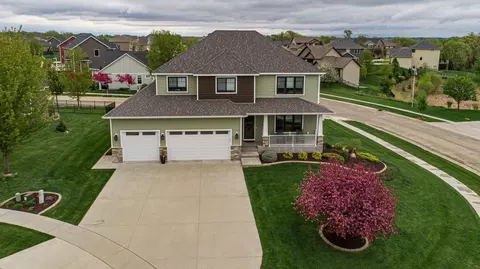 1673 Echo Ridge St SW, Rochester, MN 55902