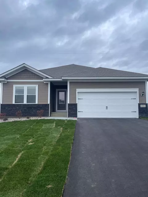 10105 Twin Lakes Pkwy NW, Elk River, MN 55330