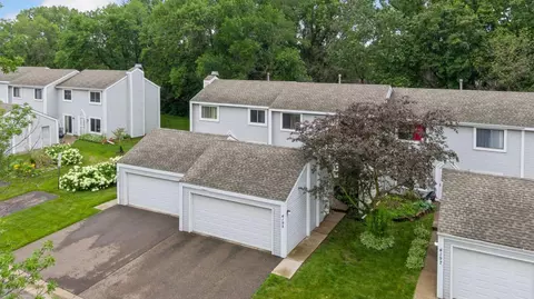 4195 Sylvia Ln S, Shoreview, MN 55126