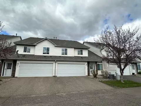 3536 Genevieve Ave N, Oakdale, MN 55128