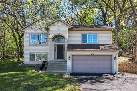 1016 14th Ave SW, Rochester, MN 55902