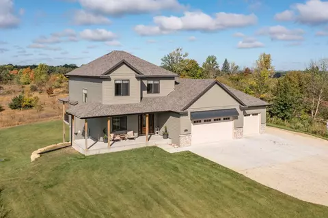 9661 50th Ave NW, Oronoco, MN 55960