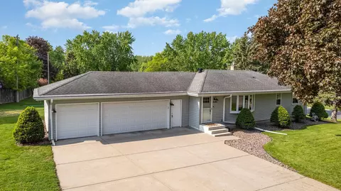 4640 Bacon Ct, Inver Grove Heights, MN 55077
