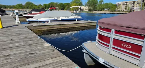 5443 Lost Lake Ln, Mound, MN 55364