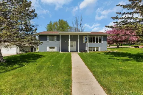 614 5th St SE, Glenwood, MN 56334