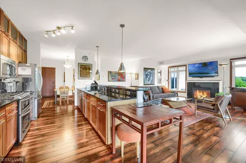 3251 Louisiana Ave S #301, Saint Louis Park, MN 55426