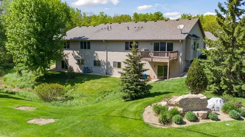 1501 Comstock Ln N, Plymouth, MN 55447