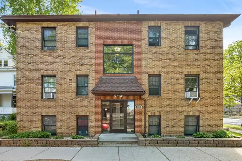 2325 Grand Ave S #207, Minneapolis, MN 55405