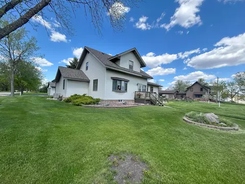 249 W Sorenson Ave, Appleton, MN 56208