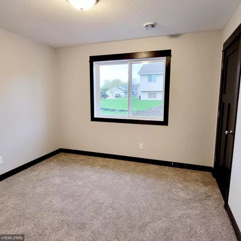 2109 Nelson St, Saint Peter, MN 56082 photo 8