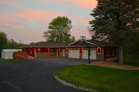 540 S Piety St, Ellsworth, WI 54011