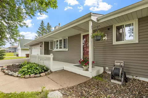 435 Edgewood Dr, Loretto, MN 55357 photo 2