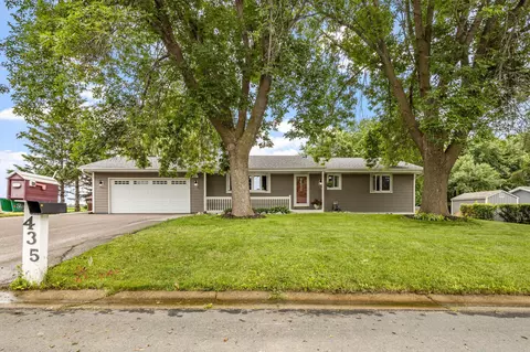 435 Edgewood Dr, Loretto, MN 55357