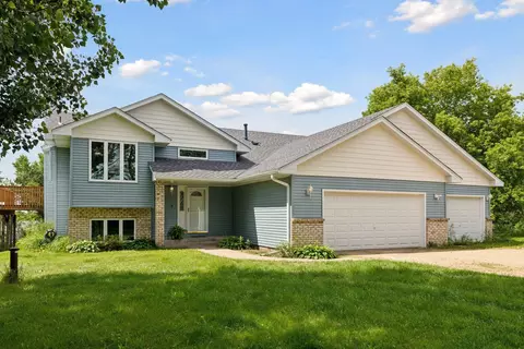 10201 222nd St E, Lakeville, MN 55044