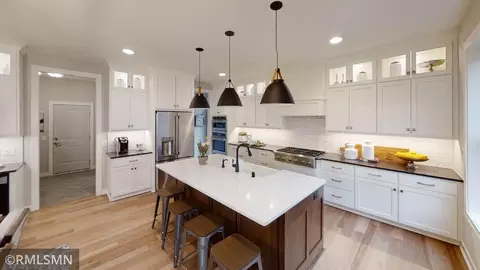 10183 Queensland Ln N, Maple Grove, MN 55311