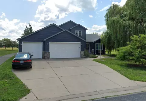 380 Robert Dr, Hastings, MN 55033