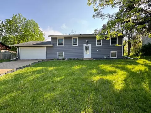 8244 Henslowe Ave S, Cottage Grove, MN 55016