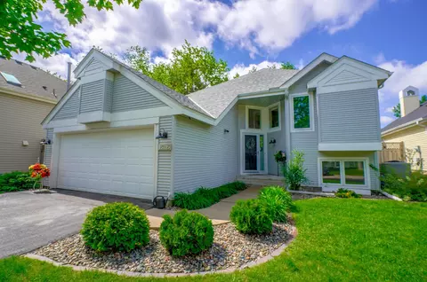 15715 15th Pl N, Plymouth, MN 55447