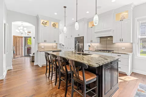 255 Bellwether Path, Wayzata, MN 55391 photo 3